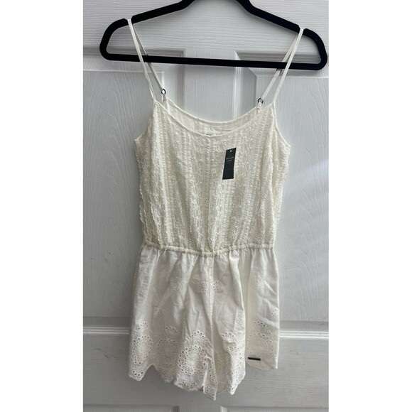 Abercrombie & Fitch NWT white eyelet lace shorts romper XS - Picture 1 of 8